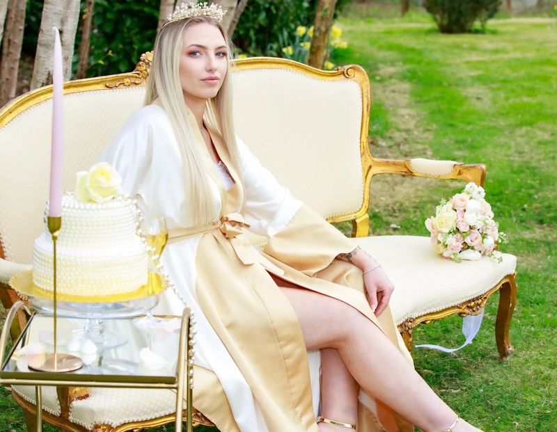 Nakai White & Gold Kimono - Image 3